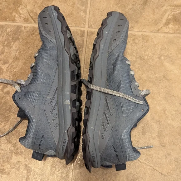 Altra Shoes For Women Size 6.5 - Picture 5 of 7